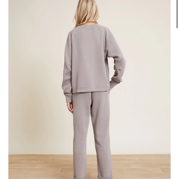 Barefoot Dreams Malibu Collection® Youth Brushed Terry Henley Pullover. - Picture 5 of 13